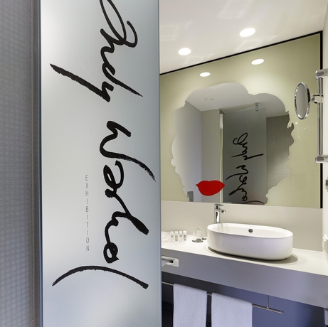 Imagen de la habitación del Hotel Park Plaza Berlin. Foto 5