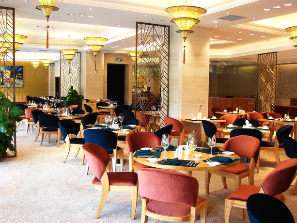 Imagen del bar/restaurante del Hotel Park Plaza Changzhou. Foto 2