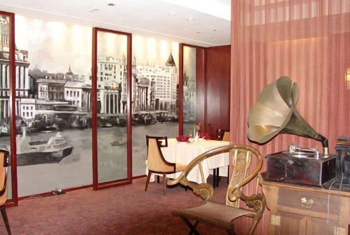 Imagen de los interiores del Hotel Park Plaza Changzhou. Foto 19