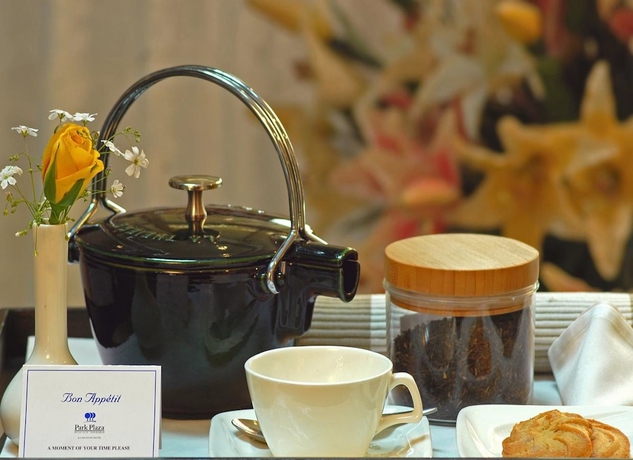 Imagen del bar/restaurante del Hotel Park Plaza Faridabad. Foto 5