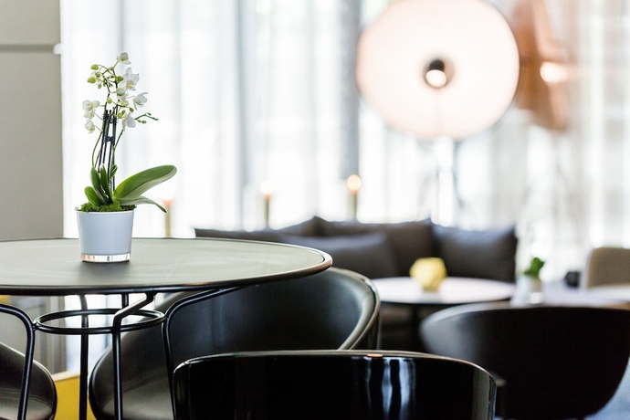 Imagen del bar/restaurante del Hotel Park Plaza London Park Royal. Foto 4