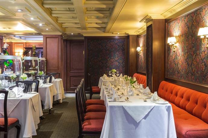 Imagen del bar/restaurante del Hotel Park Plaza Santiago. Foto 4