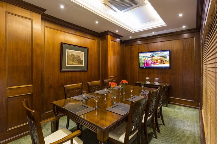 Imagen de los interiores del Hotel Park Plaza Santiago. Foto 12