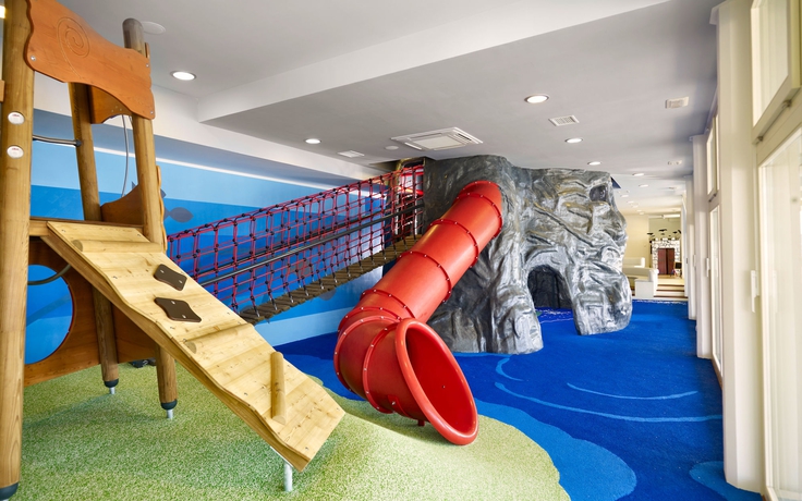 Imagen de los interiores del Hotel Park Plaza Verudela Pula. Foto 13