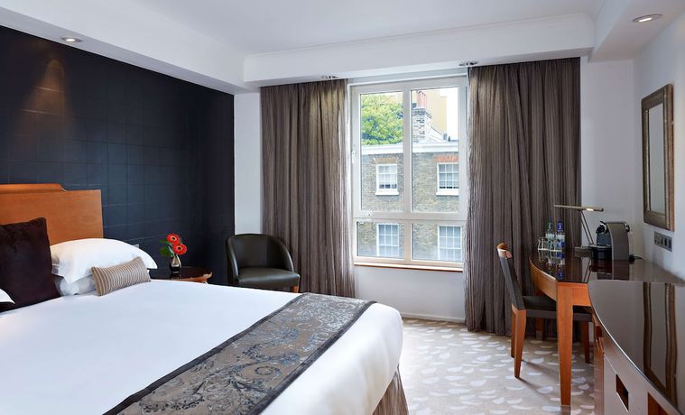 Imagen de la habitación del Hotel Park Plaza Victoria London. Foto 1