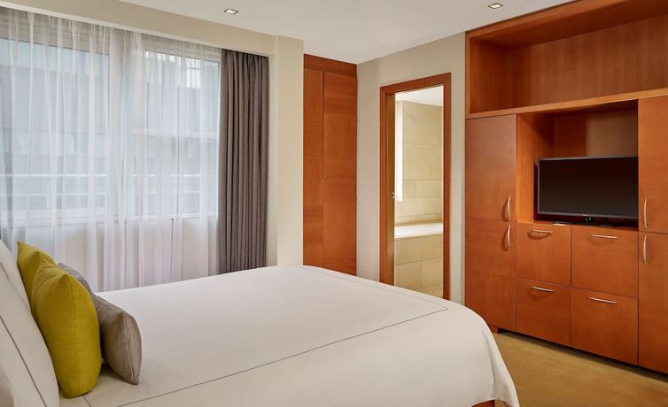 Imagen de la habitación del Hotel Park Plaza Victoria London. Foto 15