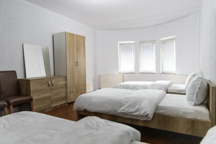 Imagen de la habitación del Hotel Park, Pristina. Foto 9