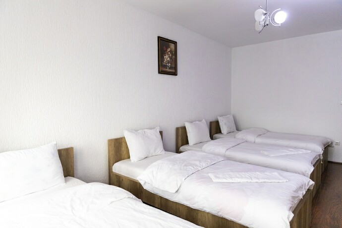 Imagen de la habitación del Hotel Park, Pristina. Foto 10
