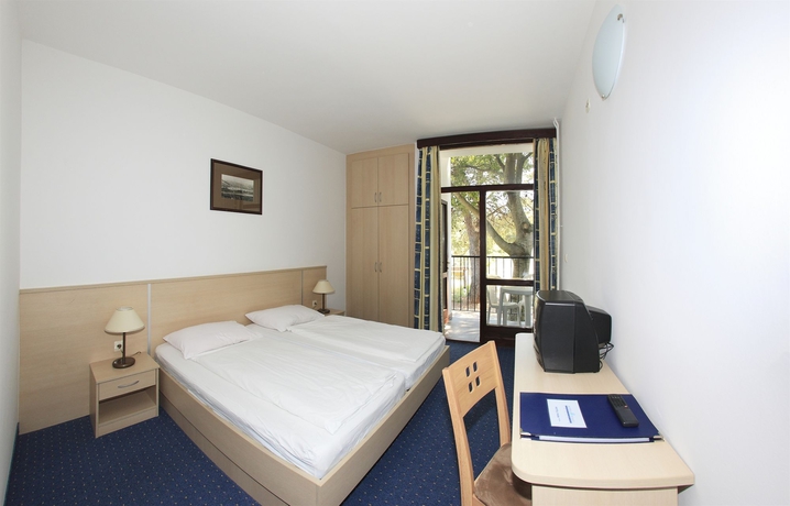 Imagen de la habitación del Hotel Park Punat managed by Falkensteiner. Foto 7