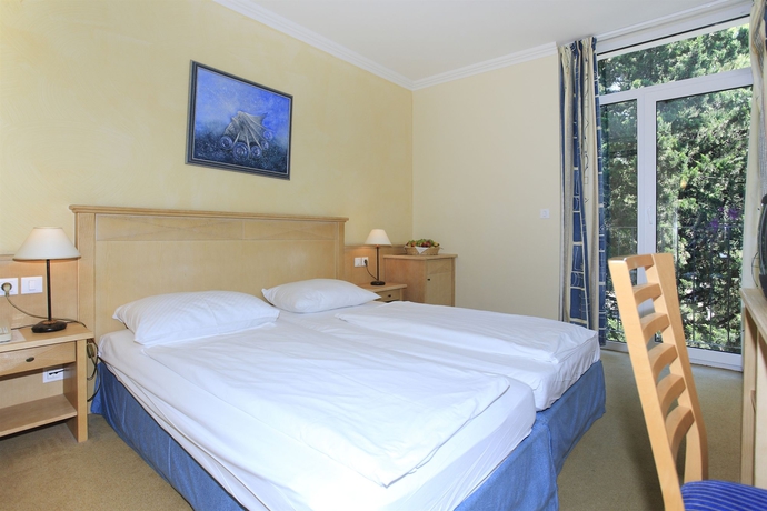 Imagen de la habitación del Hotel Park Punat managed by Falkensteiner. Foto 12