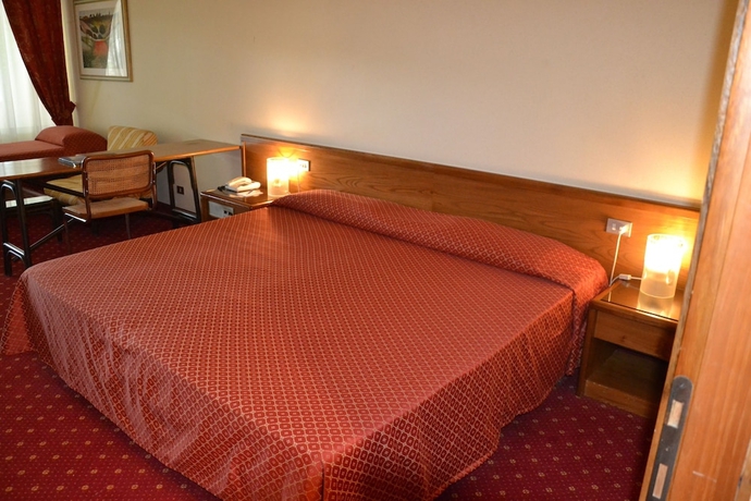 Imagen de la habitación del Hotel Park Ravenna. Foto 8