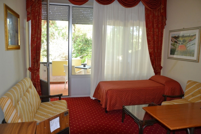 Imagen de la habitación del Hotel Park Ravenna. Foto 9