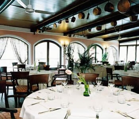 Imagen del bar/restaurante del Hotel Park Regina. Foto 4