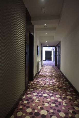Imagen de los interiores del Hotel Park, Regi&oacute;n de Doboj. Foto 12