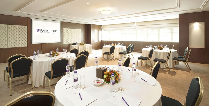 Imagen de los interiores del Hotel Park Regis Kris Kin Dubai. Foto 2