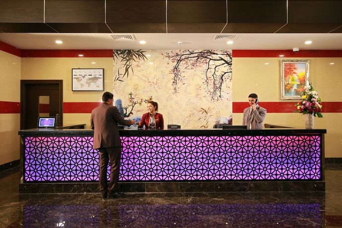 Imagen de los interiores del Hotel Park Regis Lotus. Foto 15