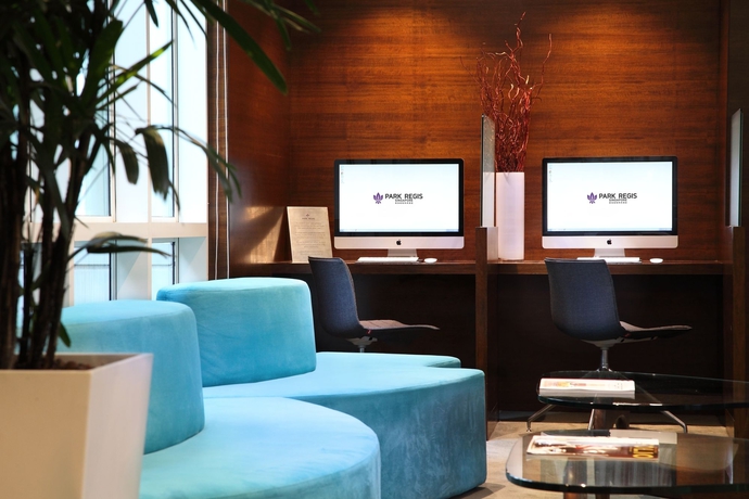 Imagen de los interiores del Hotel Park Regis by Prince Singapore. Foto 13
