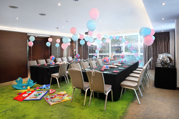 Imagen de los interiores del Hotel Park Regis by Prince Singapore. Foto 17