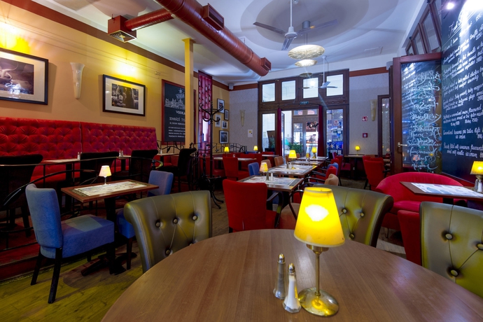 Imagen del bar/restaurante del Hotel Park Residence Budapest. Foto 6