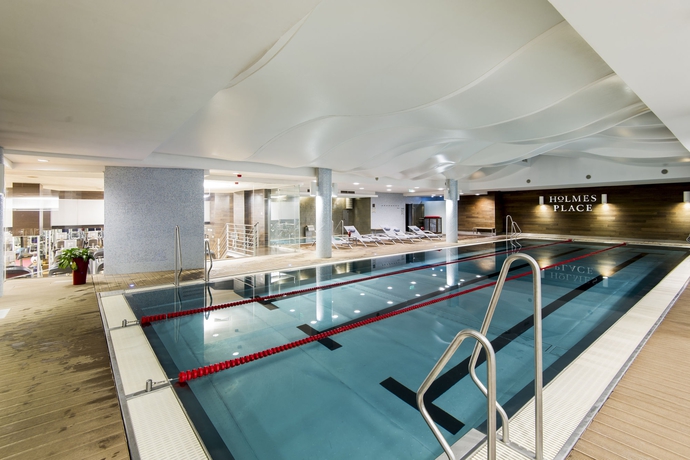 Imagen de la piscina del Hotel Park Residence Budapest. Foto 14
