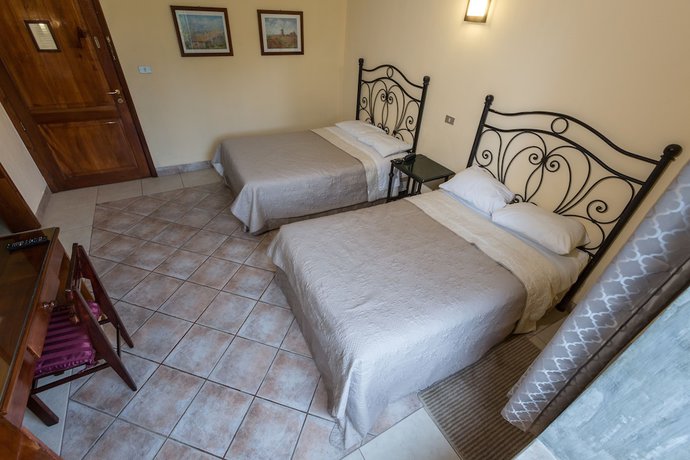 Imagen de la habitación del Hotel Park Resort. Foto 5