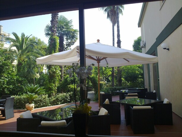 Imagen de los exteriores del Hotel Park Resort, Vasto. Foto 33