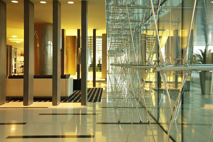 Imagen de los interiores del Hotel Park Rotana. Foto 19