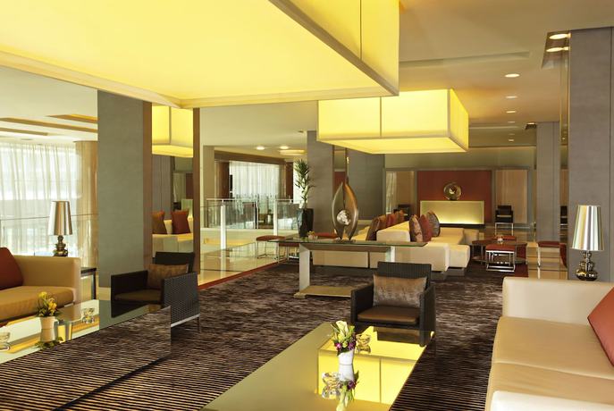 Imagen de los interiores del Hotel Park Rotana. Foto 20
