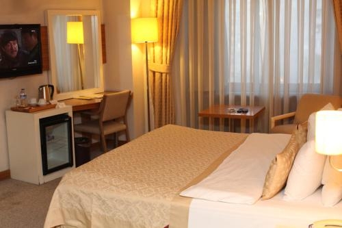 Imagen de la habitación del Hotel Park Royal, Adana. Foto 6