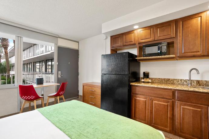 Imagen de la habitación del Hotel Park Royal Orlando. Foto 15