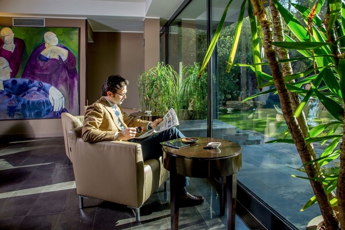 Imagen de los interiores del Hotel Park Sabina. Foto 15