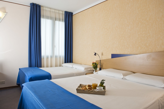 Imagen de la habitación del Hotel Park Sant' Elia. Foto 3