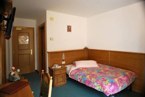 Imagen de la habitación del Hotel Park Sayonara. Foto 10