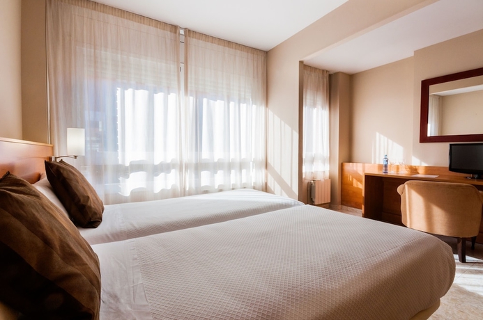 Imagen de la habitación del Hotel Park Sedo. Foto 10