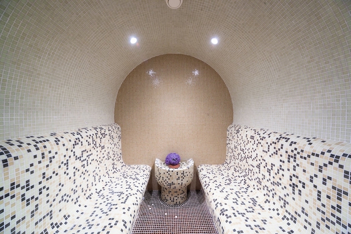 Imagen de la piscina del Hotel Park Sevastokrator. Foto 19