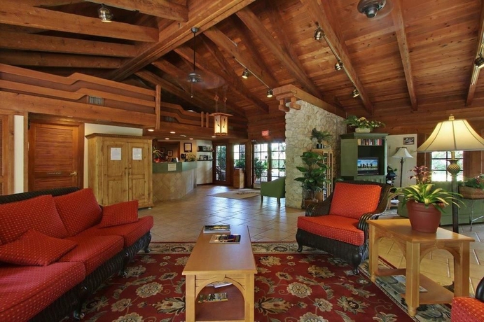 Imagen de los interiores del Hotel Park Shore Resort. Foto 10
