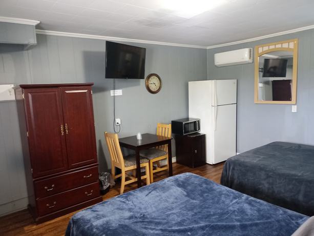 Imagen de la habitación del Hotel Park Side Motel. Foto 10