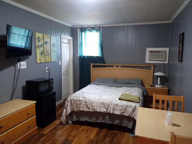 Imagen de la habitación del Hotel Park Side Motel. Foto 16