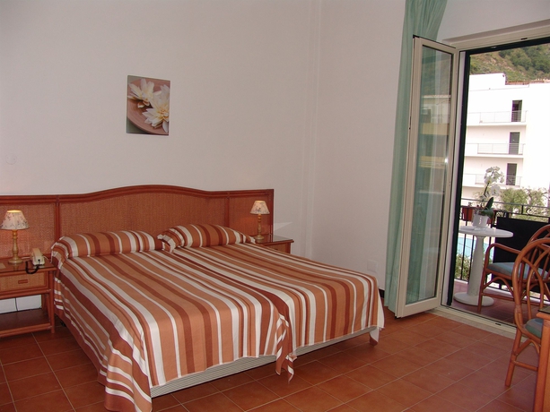 Imagen de la habitación del Hotel Park Silemi. Foto 4