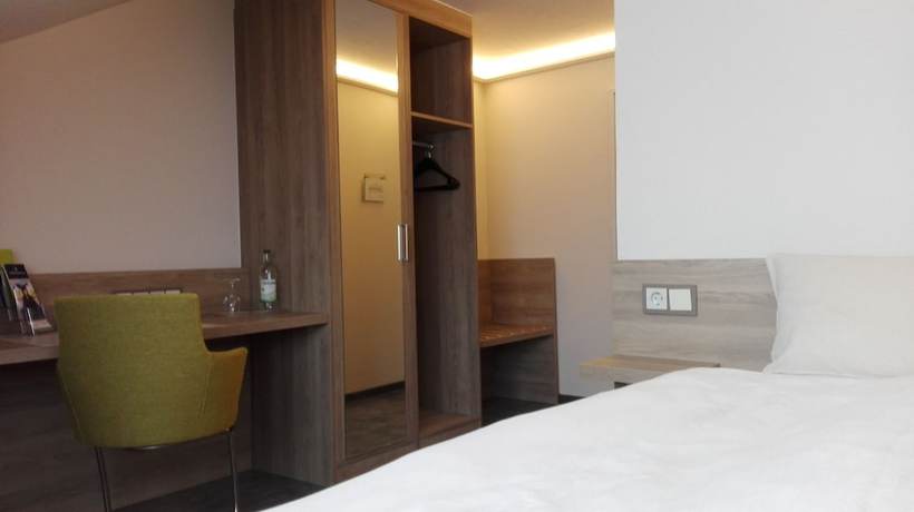 Imagen de la habitación del Hotel Park Soltau. Foto 7