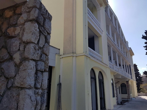 Imagen de los exteriores del Hotel Park, Sopaljska. Foto 15