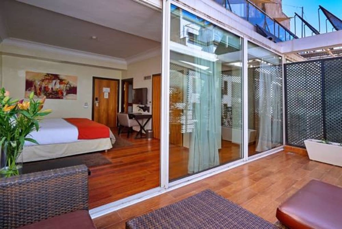 Imagen de la habitación del Hotel Park Suites and Spa. Foto 10