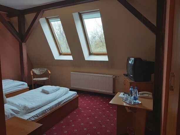 Imagen de la habitación del Hotel Park, Swidnica. Foto 13