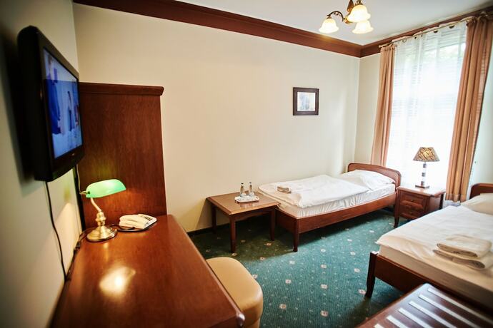 Imagen general del Hotel Park, Swidnica. Foto 8