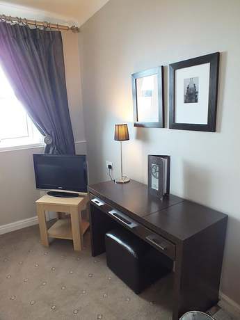 Imagen de la habitación del Hotel Park Tenby. Foto 7