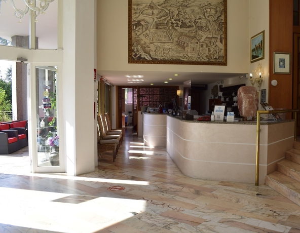 Imagen de los interiores del Hotel Park Terme. Foto 19