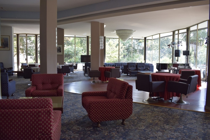 Imagen del bar/restaurante del Hotel Park Terme. Foto 2