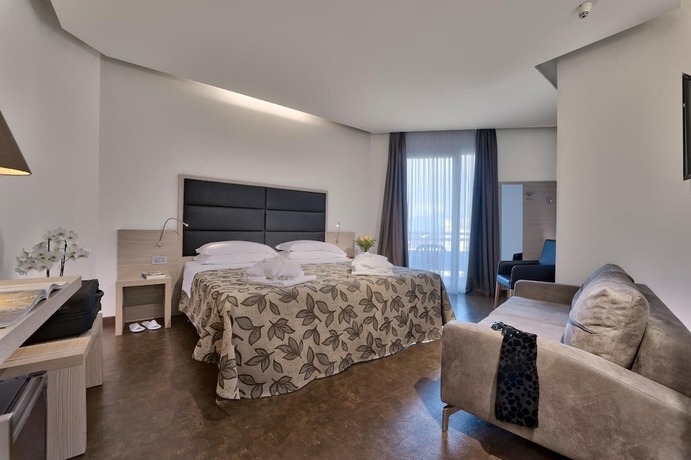 Imagen de la habitación del Hotel Park Terme. Foto 17