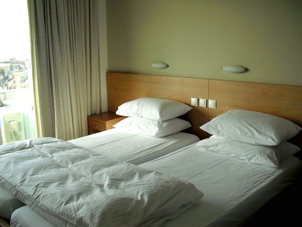 Imagen de la habitación del Hotel Park, Tesalonica. Foto 2