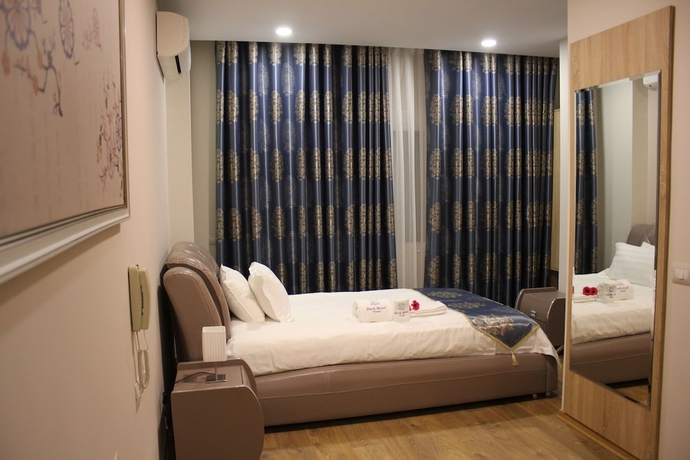 Imagen de la habitación del Hotel Park Tirana. Foto 10